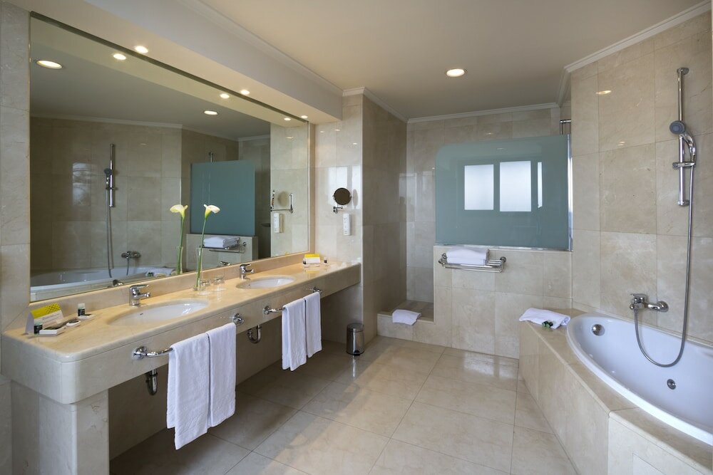 Фото Exe Oviedo Centro