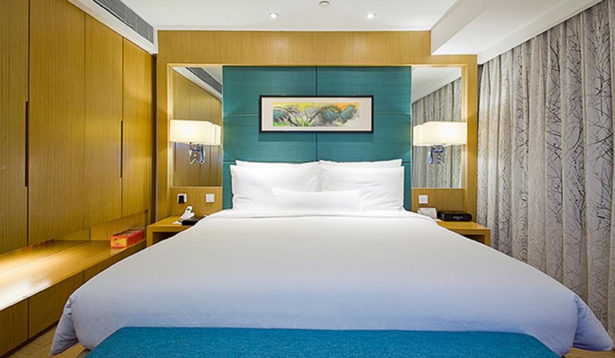 Фото Somerset Riverview Chengdu