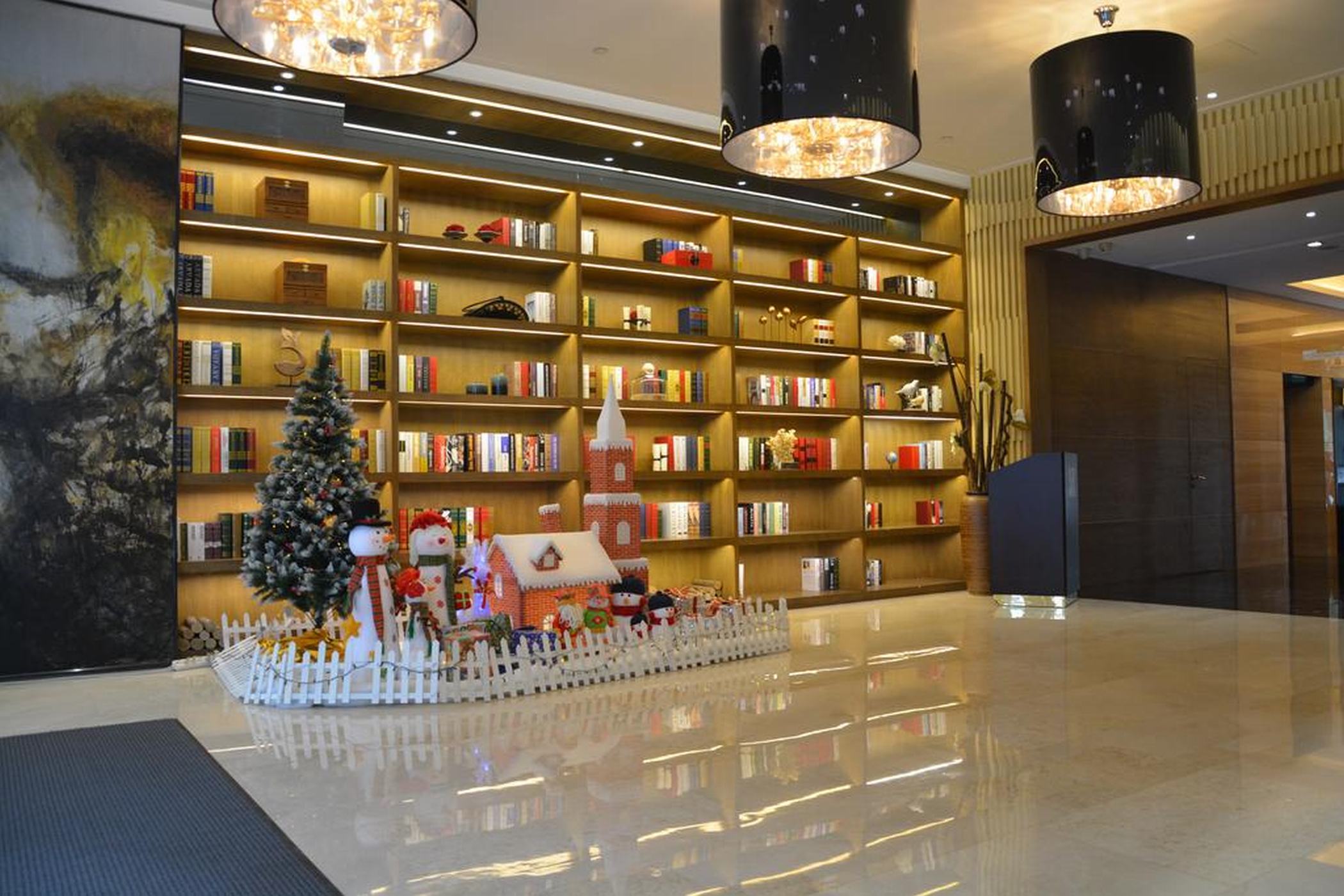 Фото Somerset Riverview Chengdu