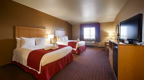 Гостиница Best Western Golden Prairie Inn & Suites в Сидни