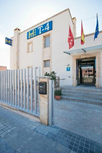 Гостиница Hostal T4