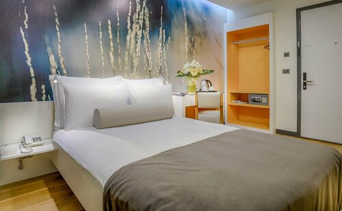 Гостиница Tav Airport Hotel Izmir в Газиэмире