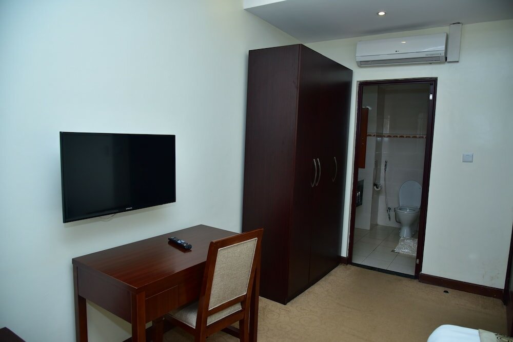 Фото Great Seasons Hotel