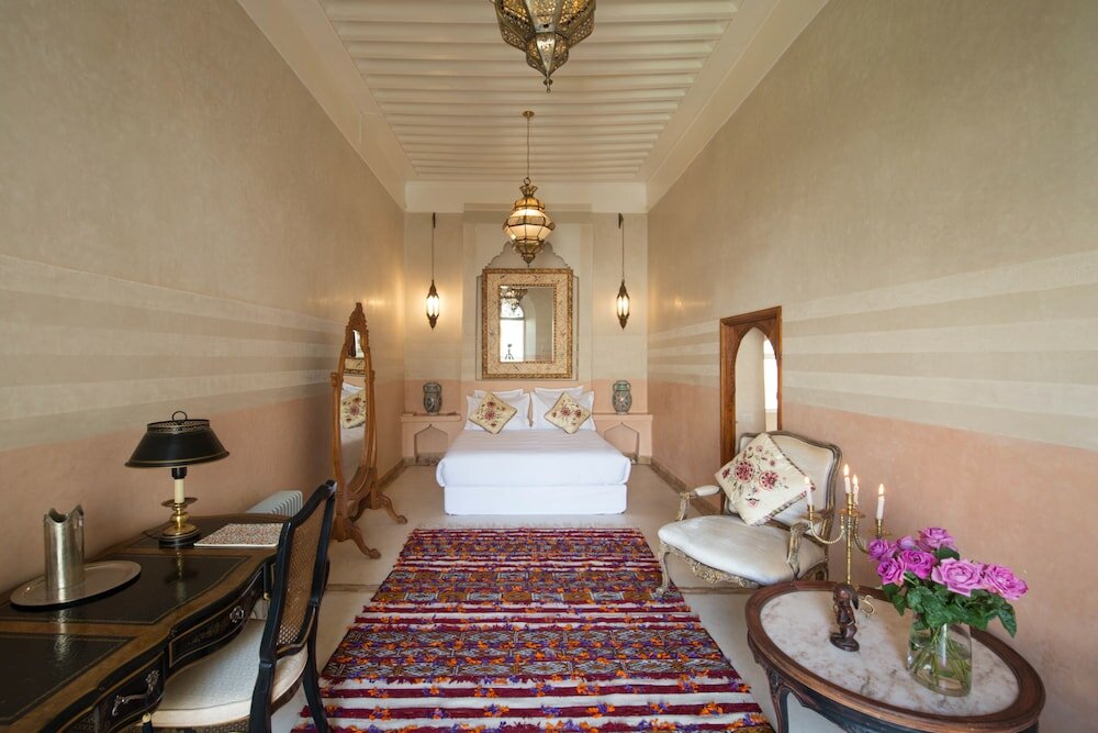 Фото Riad Emberiza Sahari