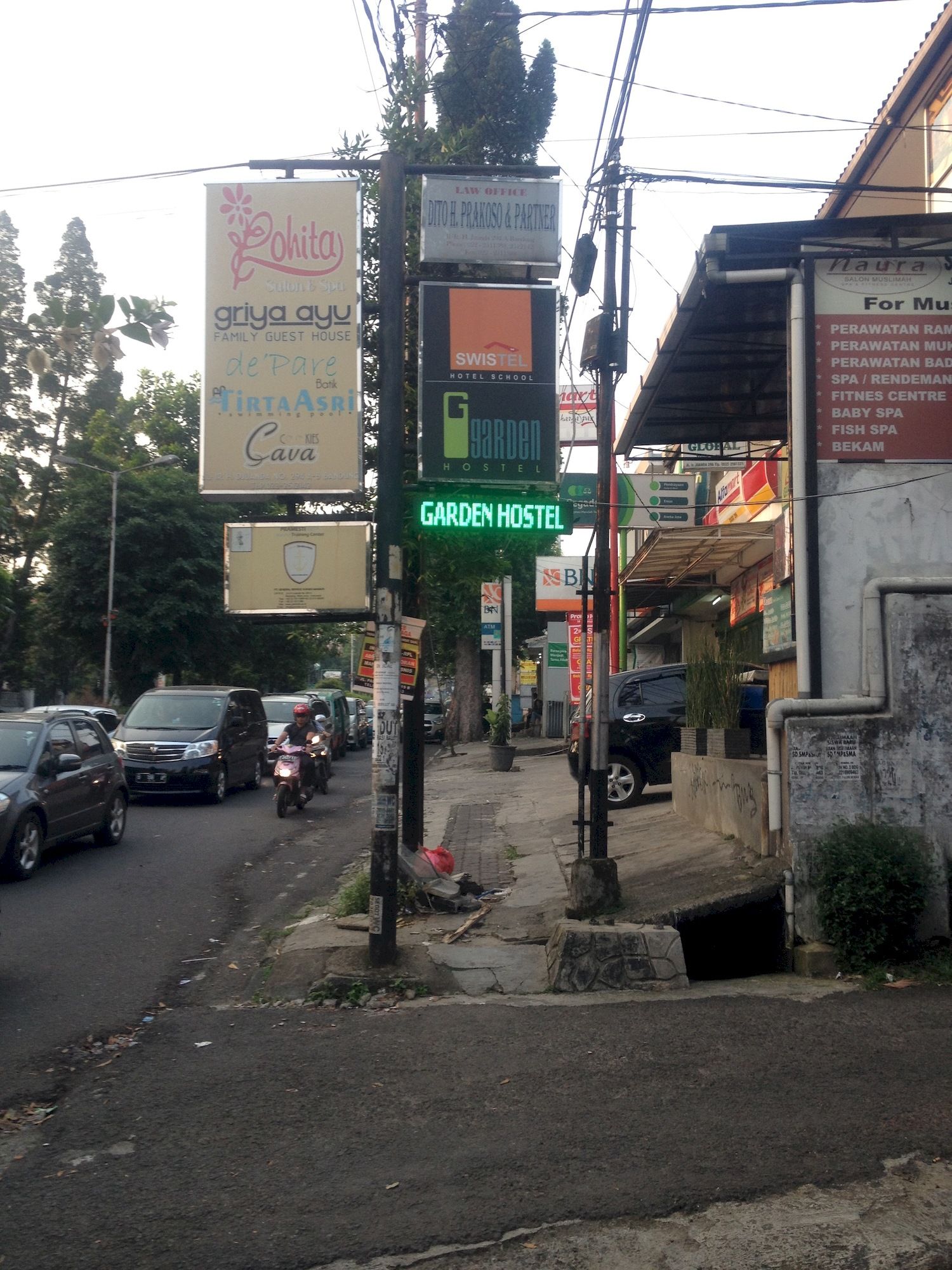 Фото RedDoorz Hostel @ Dago 2