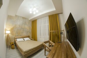 Novgorod (Velikiy Novgorod, Sofiyskaya Side District, Chernyakhovskogo Street, 14), hotel