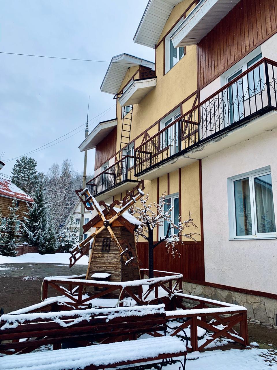 Фото отеля 2