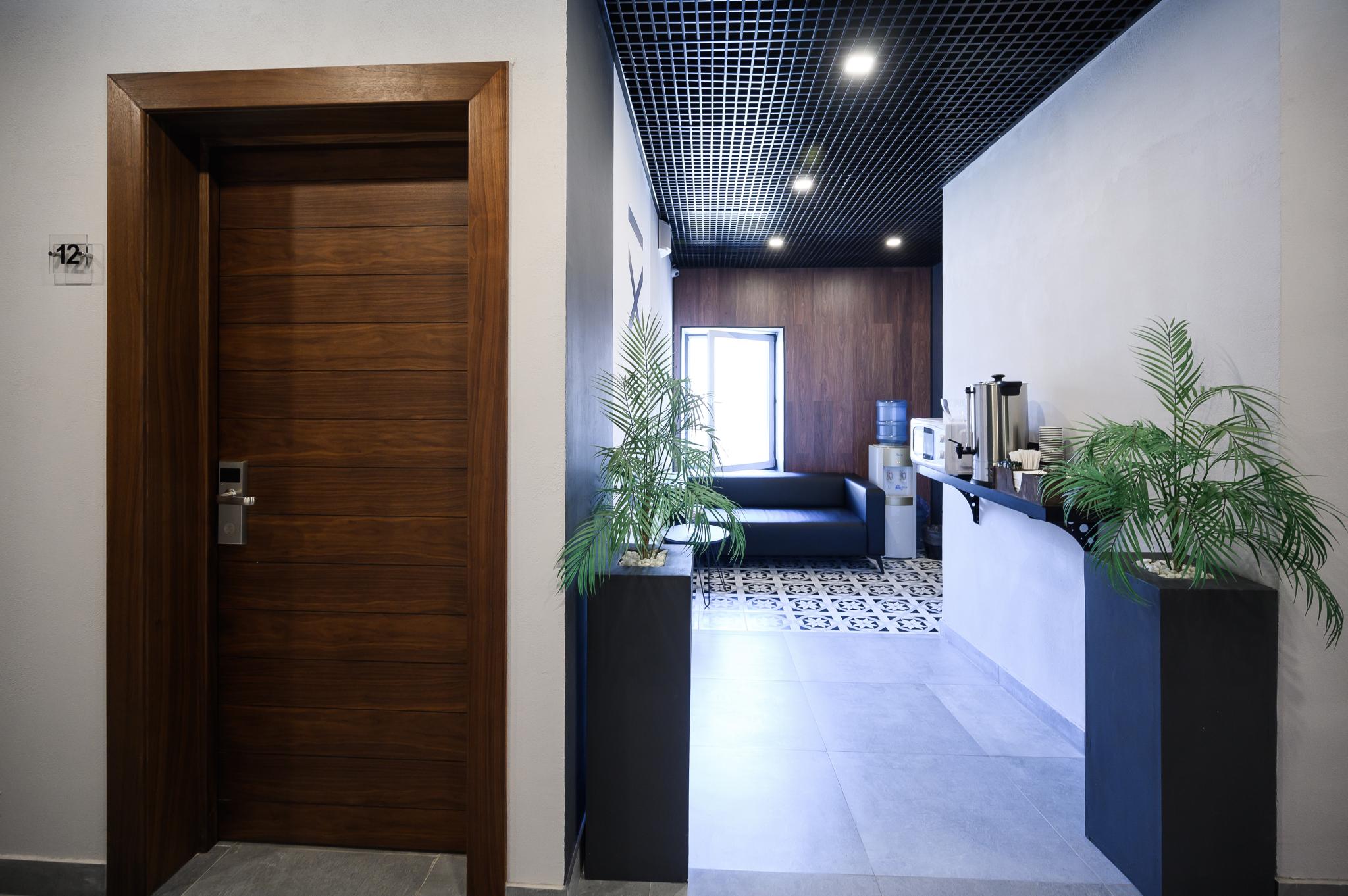 Фото Maxi Hotel
