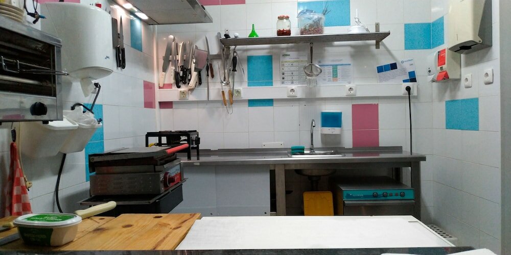 Фото E-Nove Lounge Hostel Caffe