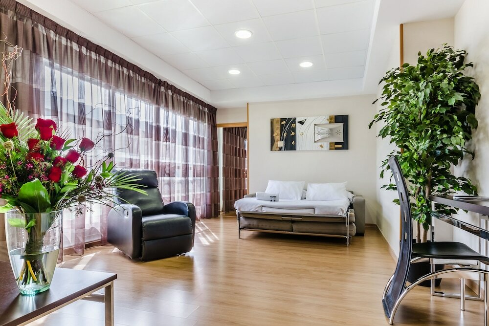 Фото Hotel Maya Alicante