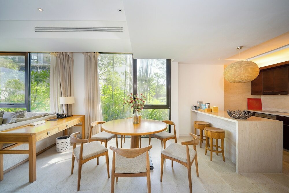 Фото Collections Apartment in Danang Resort