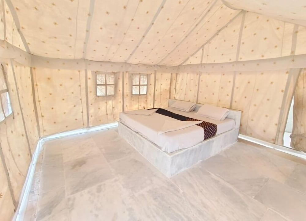 Фото Gangaur Desert Resort