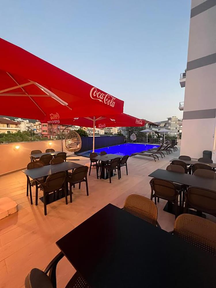 Фото Admiro Hotel