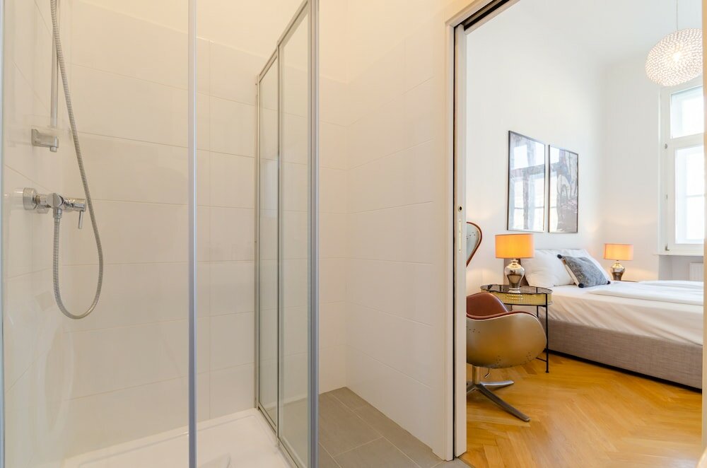 Фото Modern Apartment near the City Center & Wien Mitte