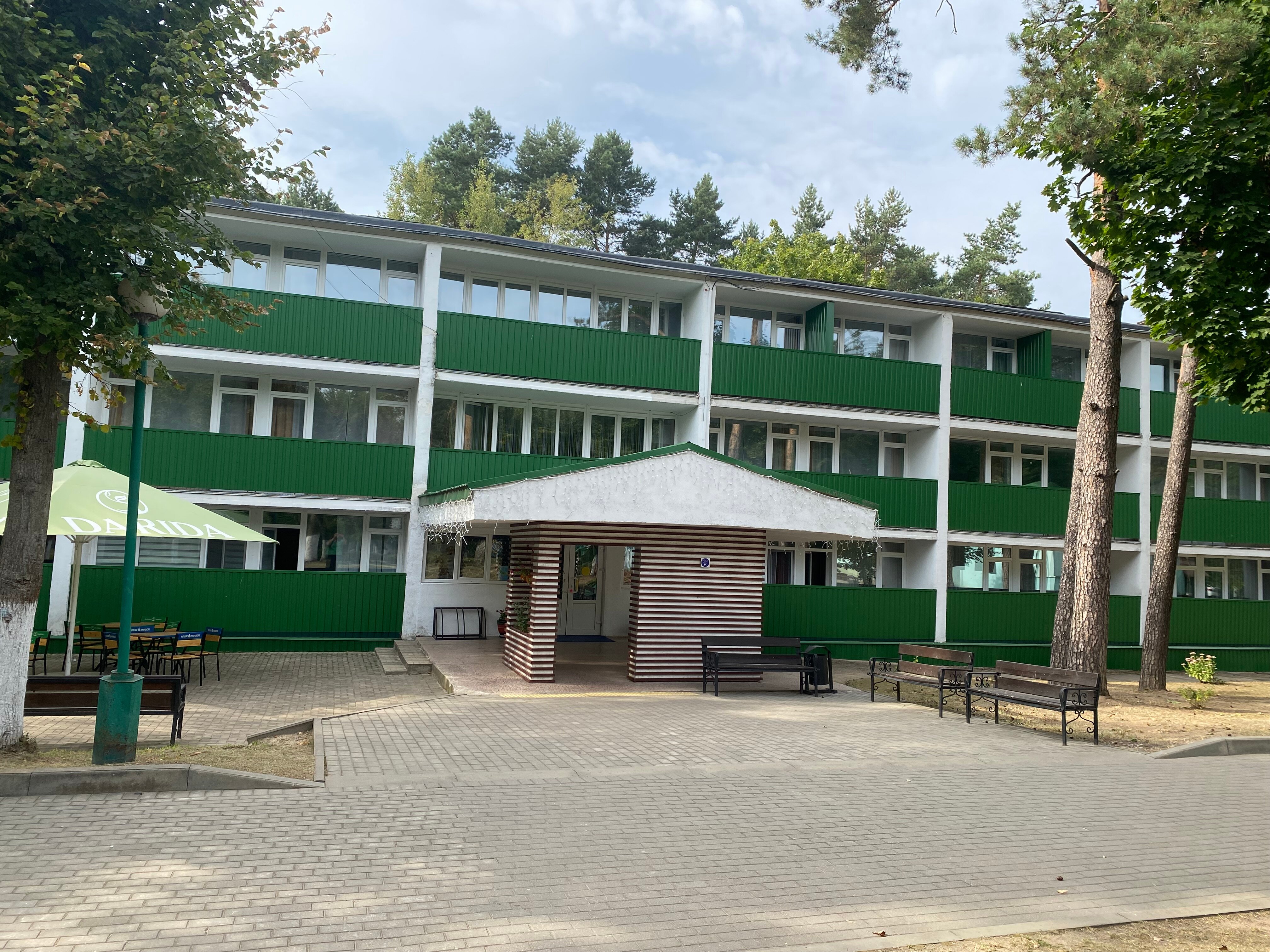 Фото отеля 1