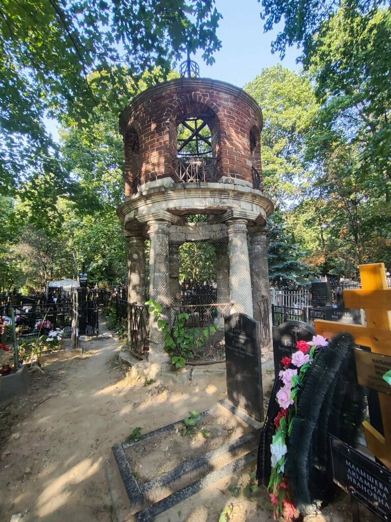 مصلى كنسي، صليب تذكاري Часовня-ротонда на месте бывшей деревянной церкви ، موسكو، صورة