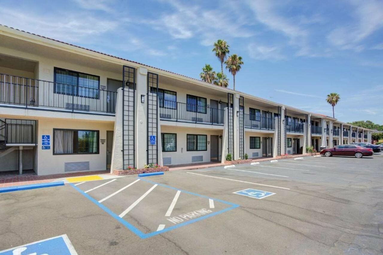 Фото Best Western Sandman Hotel