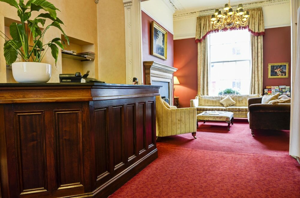 Фото Albany House