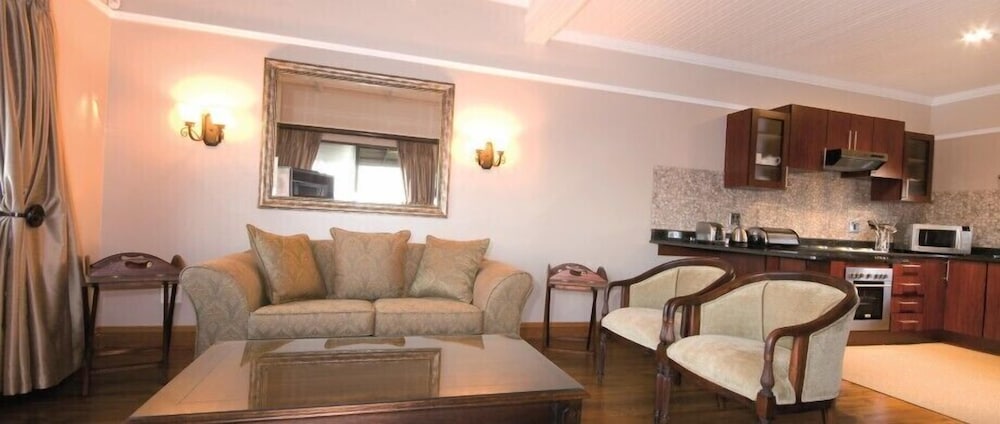 Фото Pine Lodge Resort