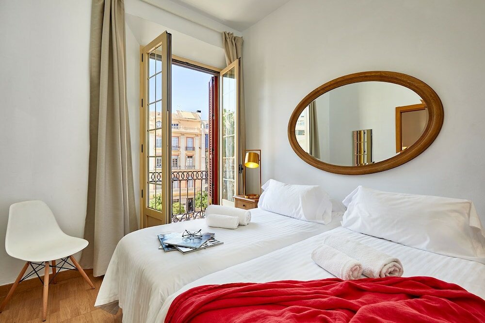 Фото Lodgingmalaga Plaza de la Constitución