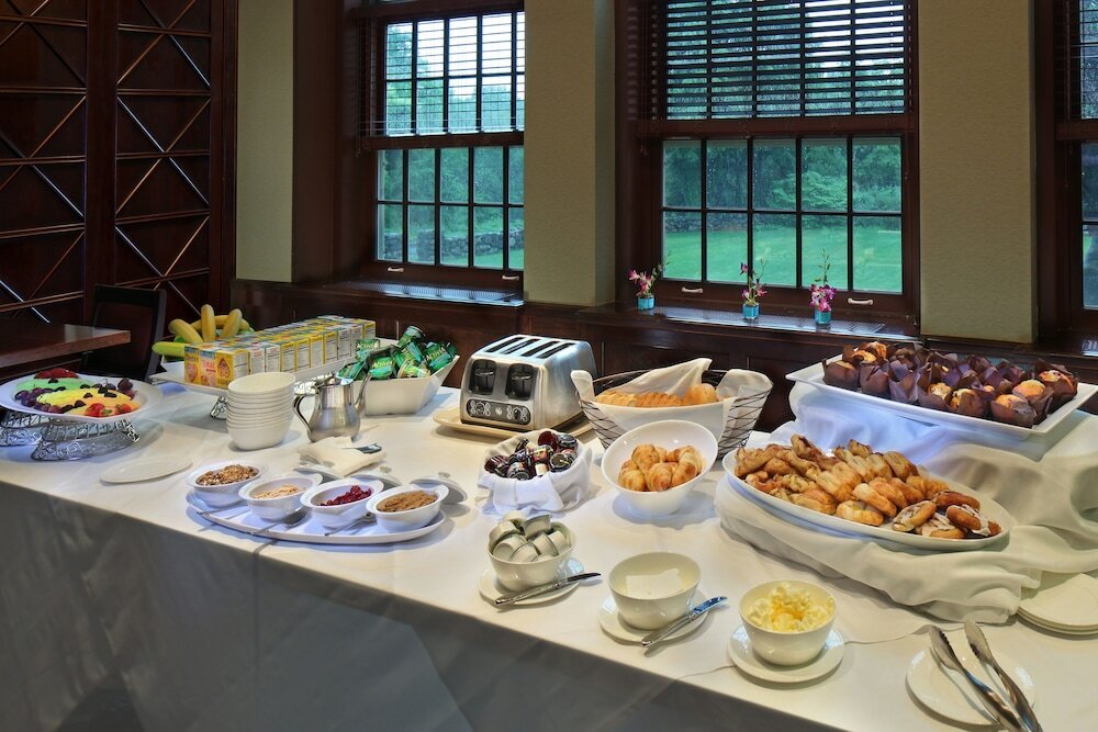 Фото Andover Inn