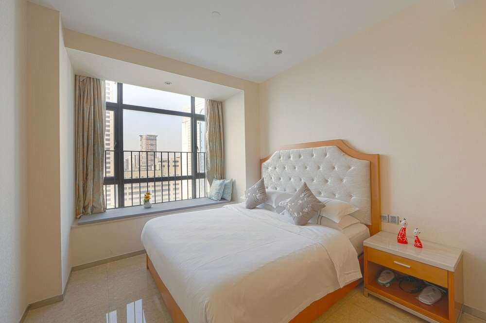 Фото Royal River Apartment