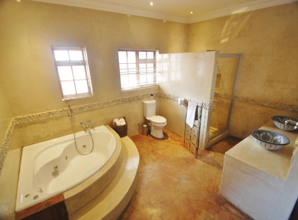 Фото The Wardrobe Guest House