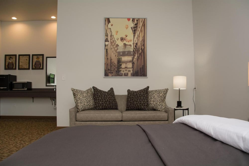 Фото Okoboji Commons Hotel