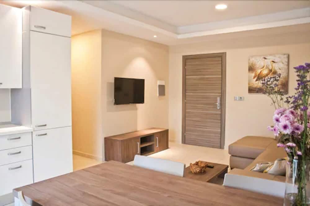 Фото Axis Suites