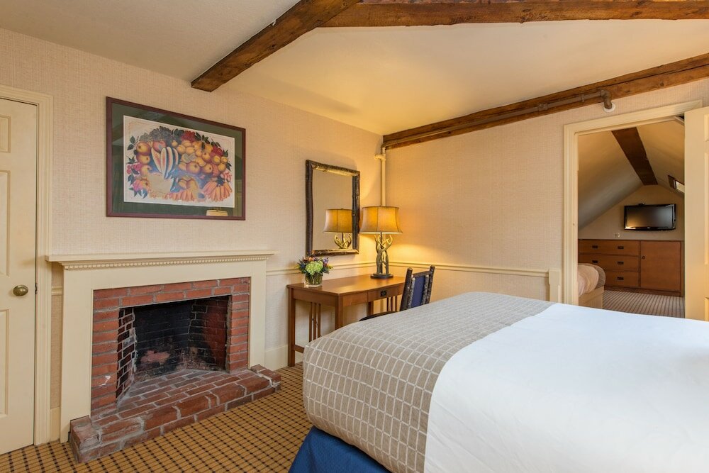 Фото The Wolfeboro Inn