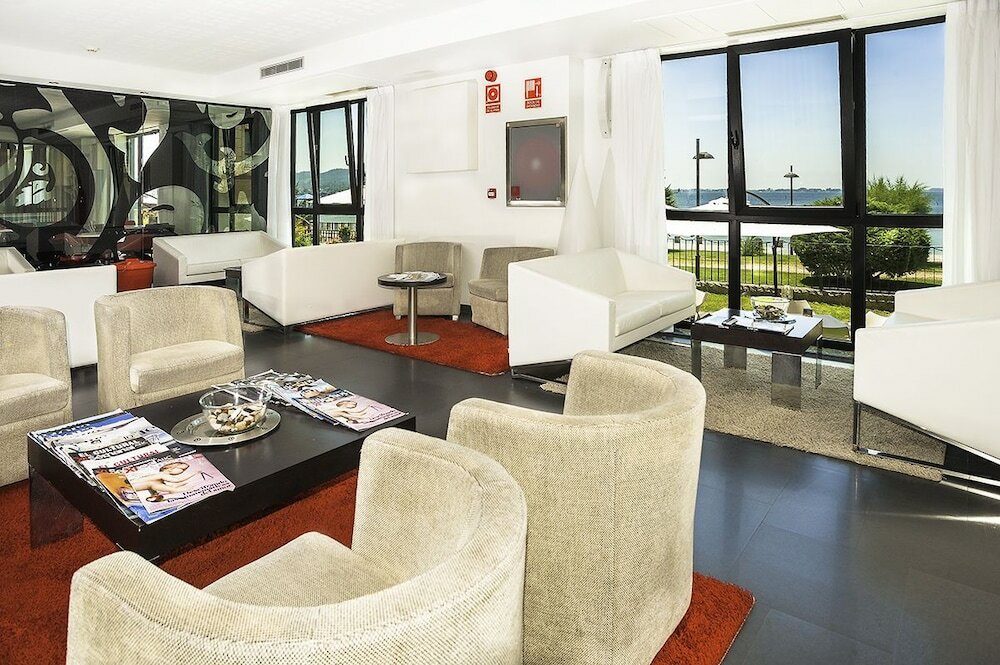 Фото Hotel Carril