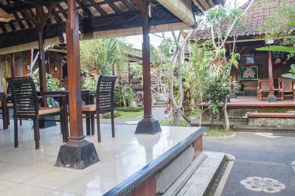 Фото Omah D'Taman Hotel by Eps