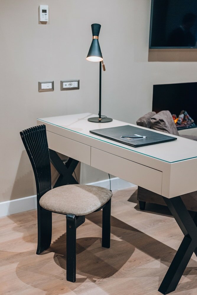 Фото Caruso Place Boutique & Wellness Suites