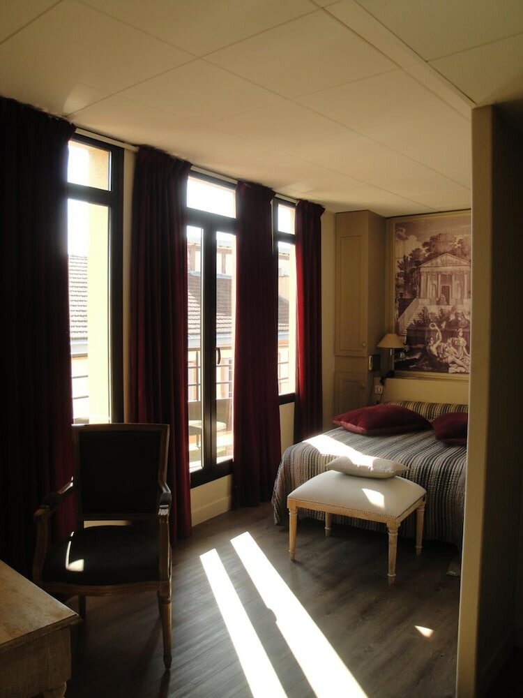 Фото Hotel De France