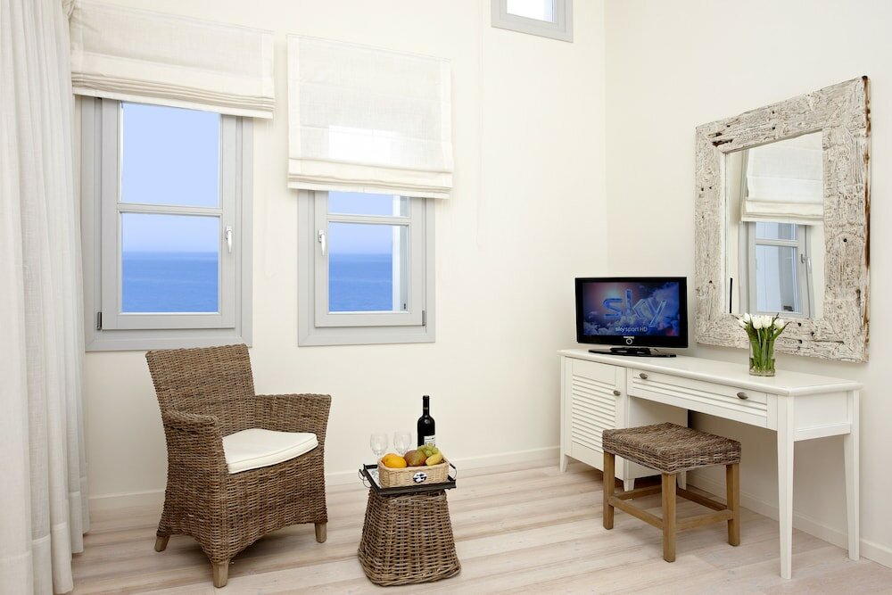 Фото Ammos Hotel