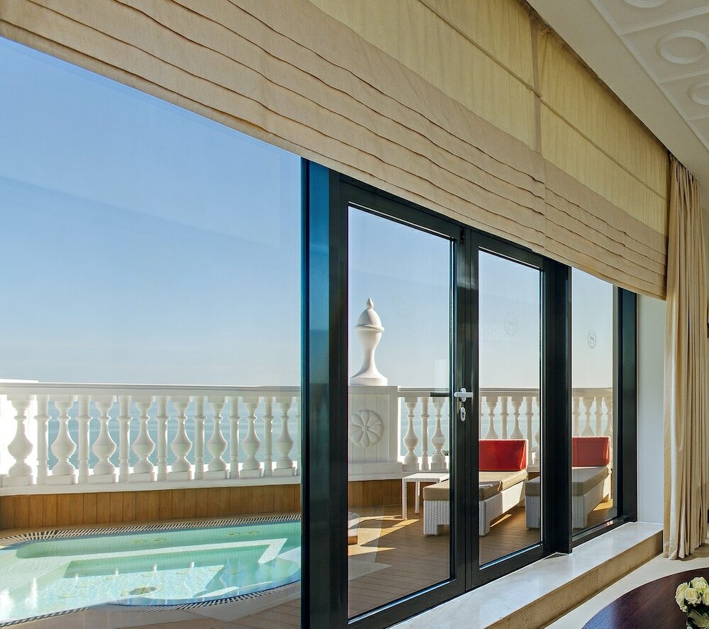 Фото Sheraton Batumi Hotel