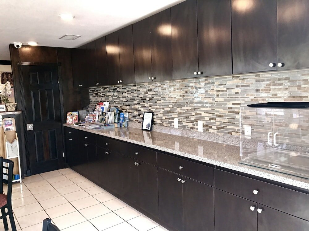 Фото Budget Host Inn