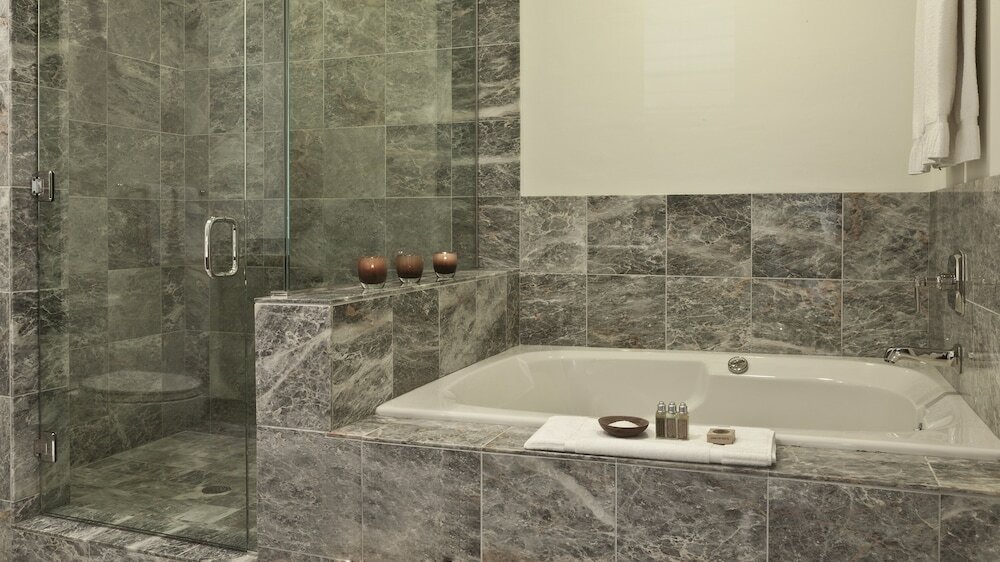 Фото Knob Hill Inn