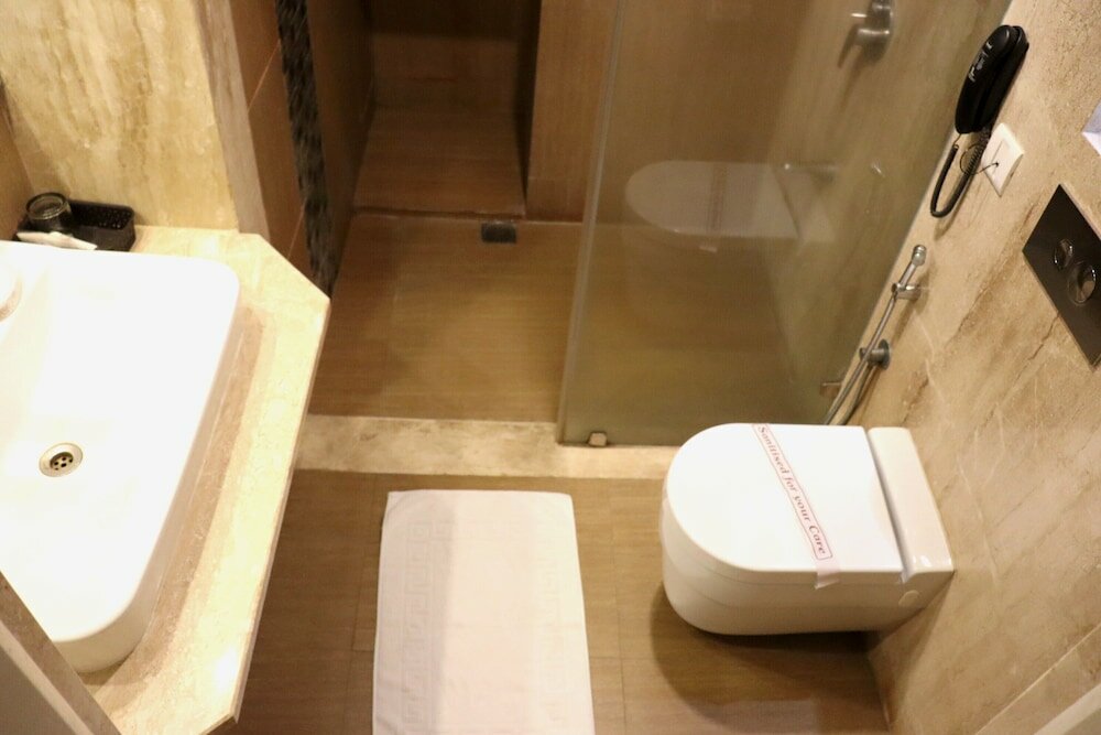 Фото Hotel Ivory Tower