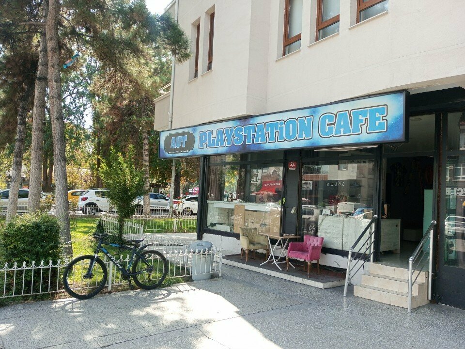 Video game consoles Aut Playstation Cafe, Ankara, photo