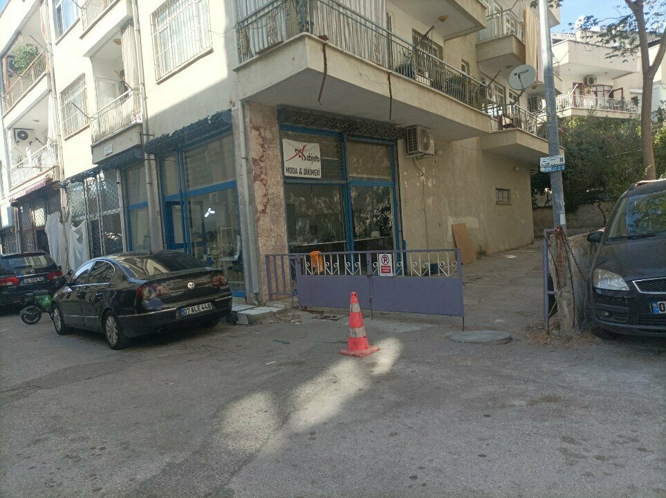 Tailor Abiyetto, Antalya, photo