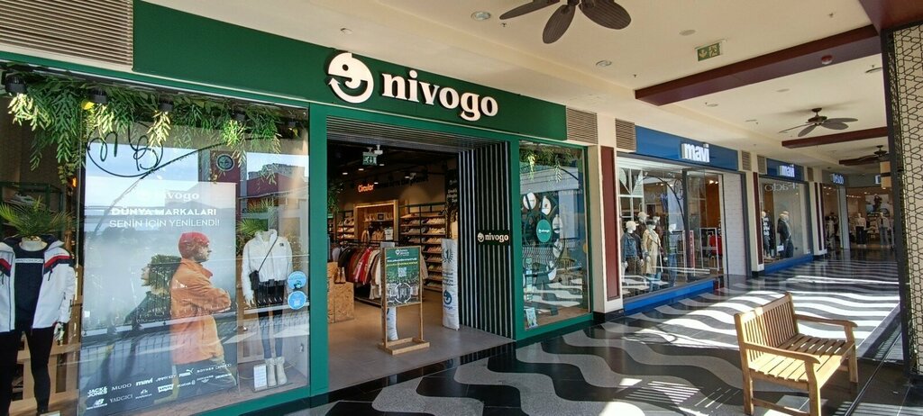 Clothing store Nivogo, Izmir, photo
