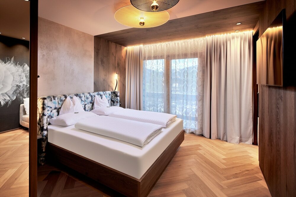 Фото Hotel Neue Post