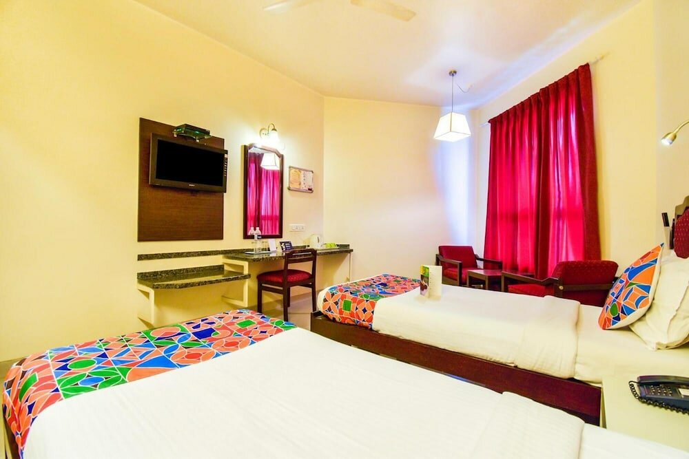 Фото Hotel Ashish Plaza