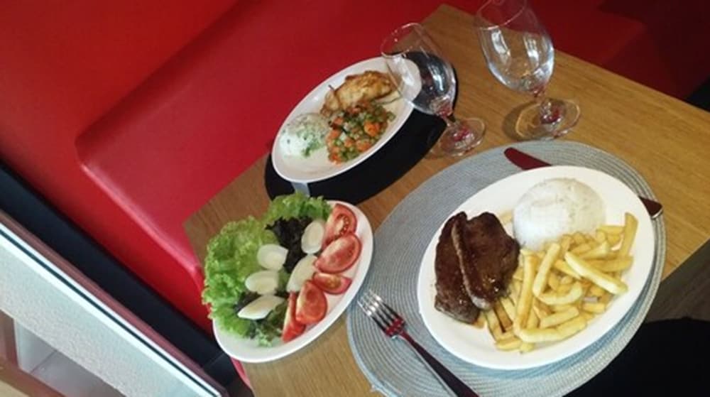 Фото Ibis Porto Alegre Aeroporto