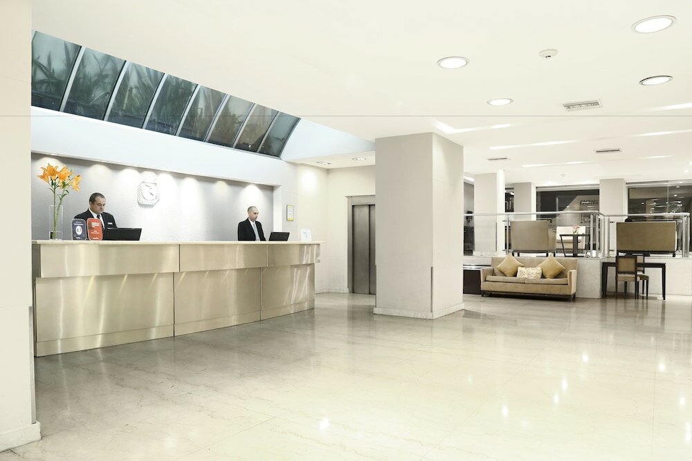 Фото Cyan Americas Towers Hotel