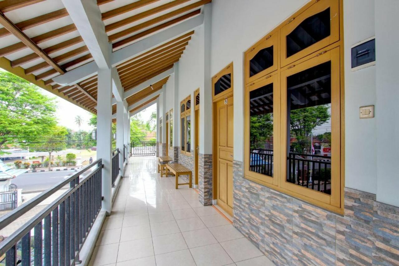 Фото Super Oyo 91748 Wisma Pkpri Purworejo