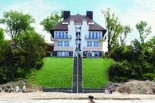 Фото Априори