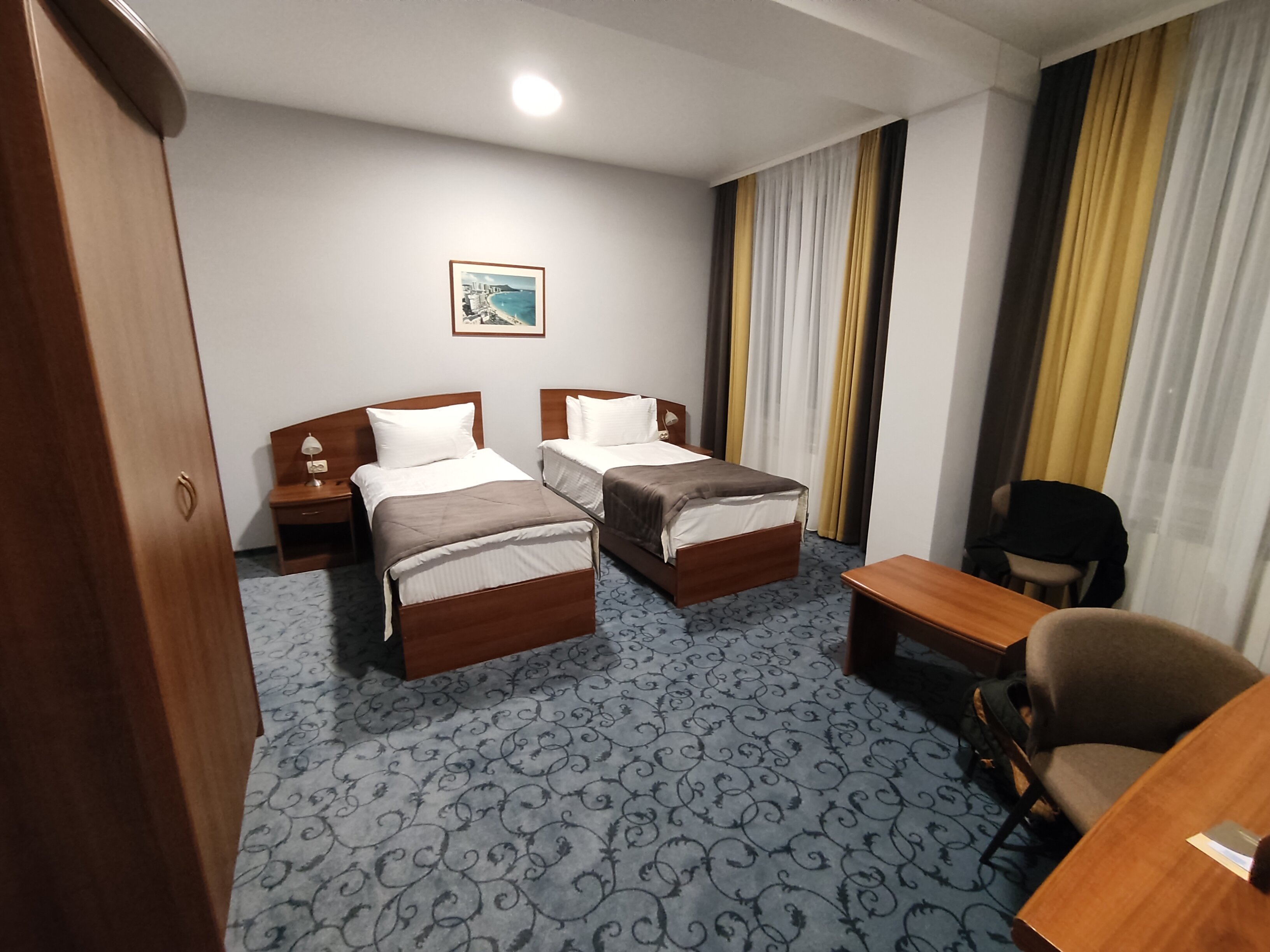 Фото отеля 1