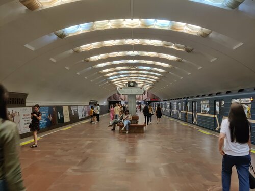 Ploshchad Lenina (Novosibirsk, Krasniy Avenue), metro station